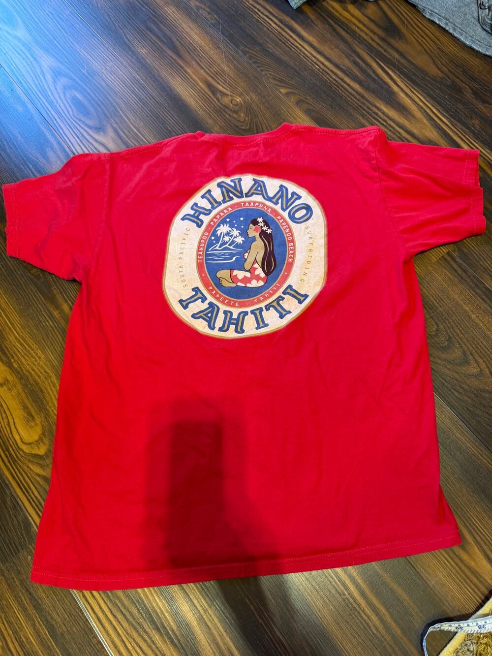 Hinano Tahiti Short Sleeve Men’s Surf Riding Graphic T-Shirt Size L